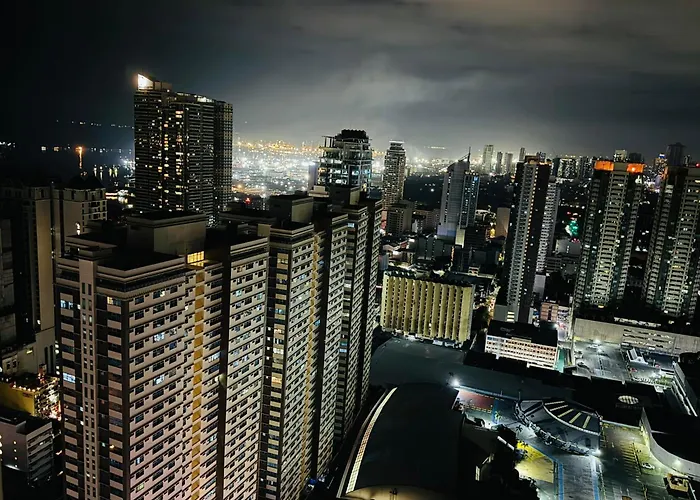 Birch Tower A2 Front Of Robinson Mall Apartment Manila